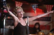 Eileen Fulton performs on stage (Image via Getty)